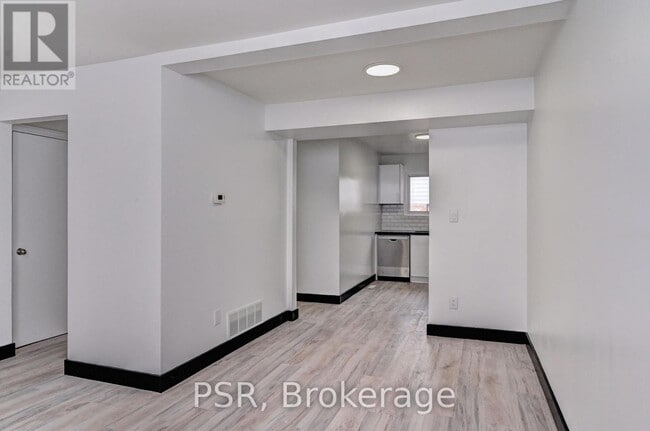 Building Photo - 528 Sunnydale Pl