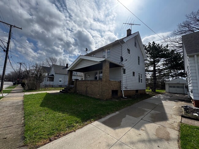 Building Photo - 20470 Lindbergh Ave