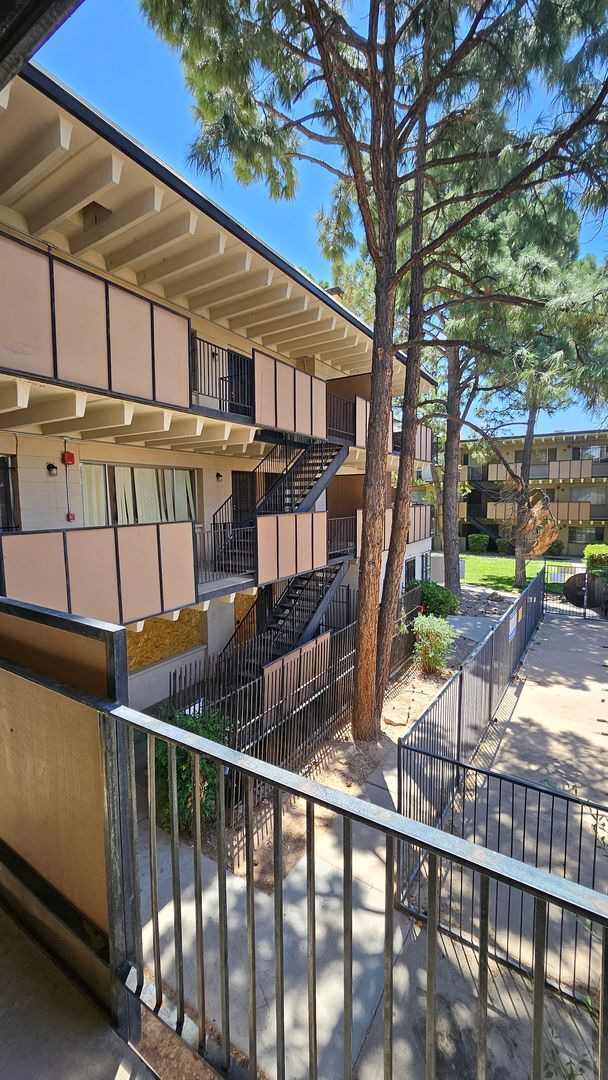 Foto del edificio - 1 bed 1 bath
