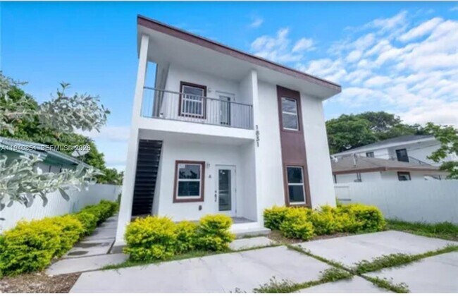 Foto del edificio - 1831 NW 67th St