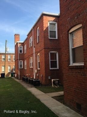 Building Photo - 2614 Grove Ave