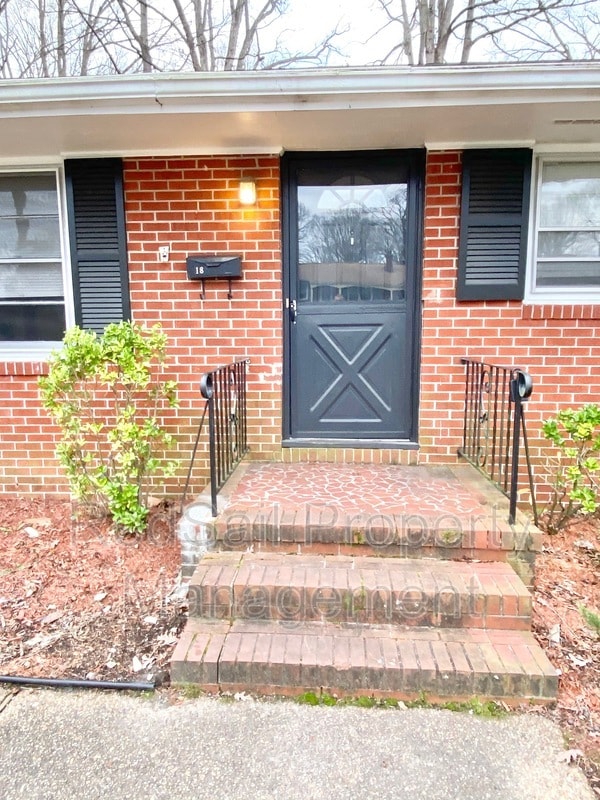 Building Photo - 18 Ivy Farms Rd