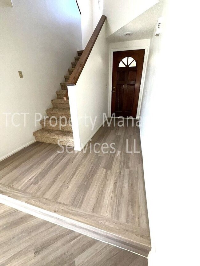 Foto del edificio - Welcome Home to StoneCreek!