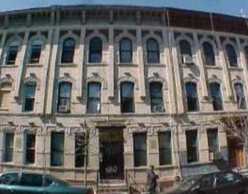 Primary Photo - 1313 Halsey St