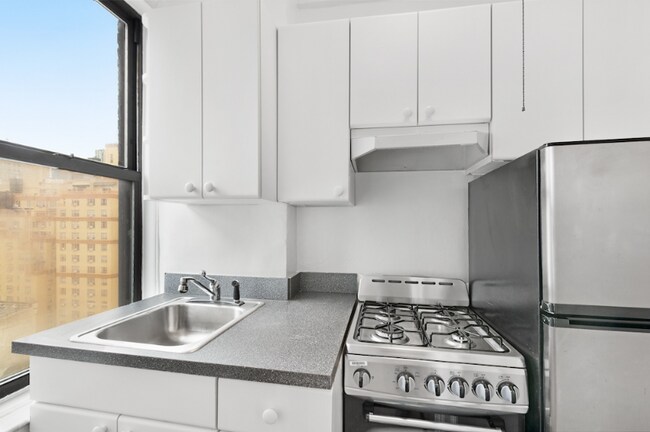 Foto del edificio - 301 E 21st St