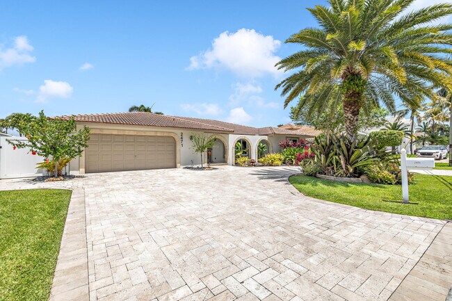 Foto del edificio - 2471 NE 46th St