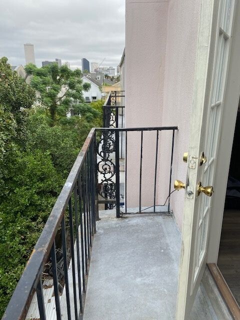 balcony views - 1765 Coliseum St