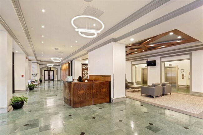 Foto del edificio - 795 Hammond Dr