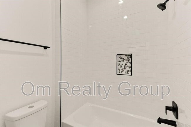 Building Photo - 4705 Idaho St