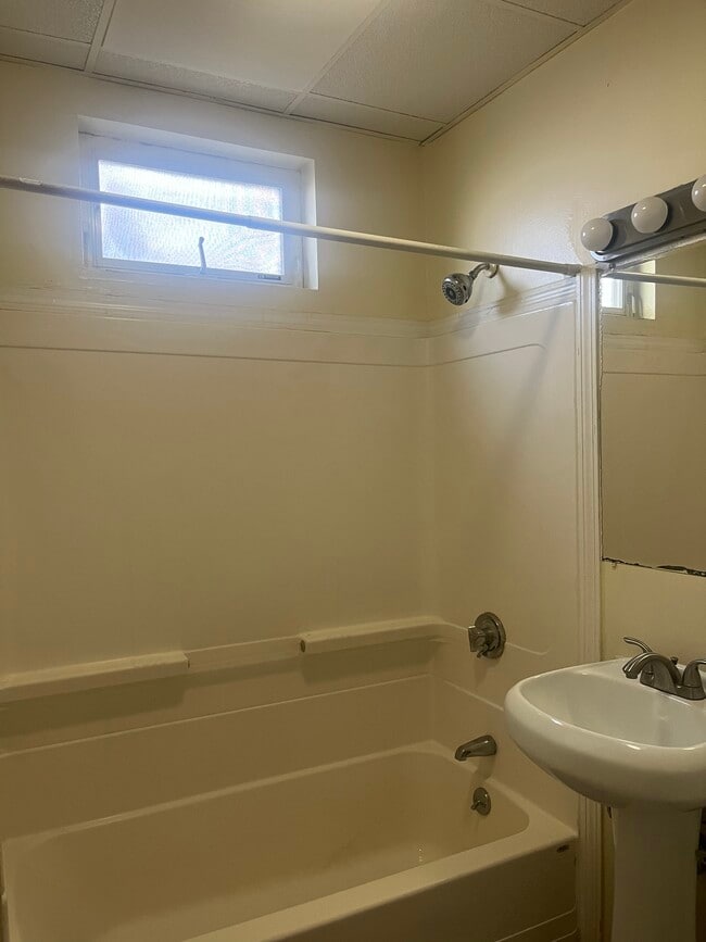 Building Photo - 51 Clark St