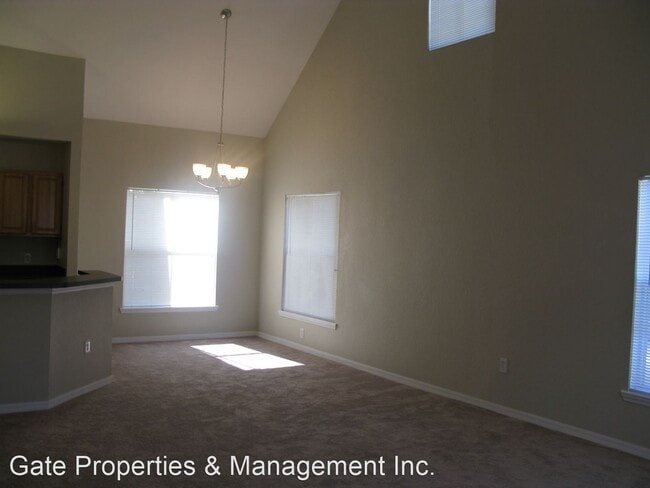 Building Photo - 2 br, 2 bath House - 6029 Westgate Drive #721
