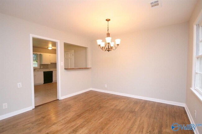 Foto del edificio - 1607 Clb Vw Dr NW