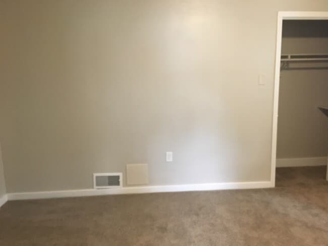 Building Photo - 3597 S 4400 W