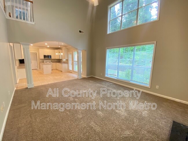 Photo - 550 Elgaen Ct House