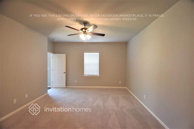 Building Photo - 352 Amsterdam Way