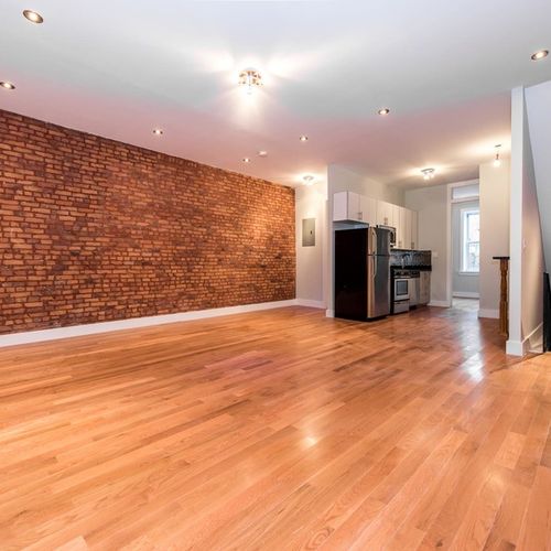 Primary Photo - 385 Himrod St