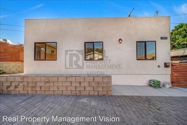 Foto del edificio - 2 br, 1 bath House - 3122 Chaucer St