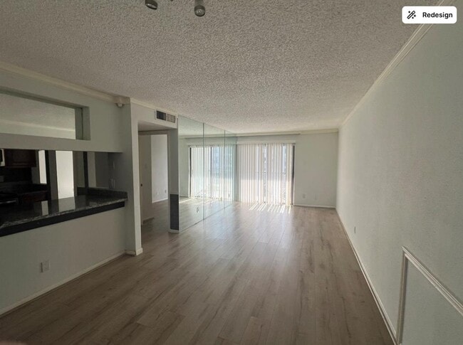 Building Photo - 2830 S Bartell Dr