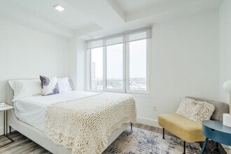 Building Photo - 477 Broadway