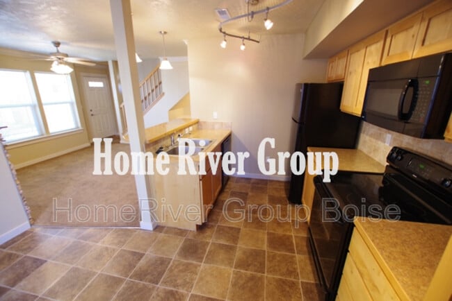 Building Photo - 9129 W Brogan Dr