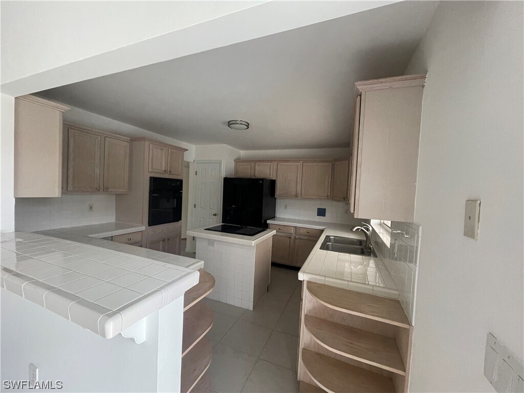 Foto principal - 14370 Hampton Lake Ct