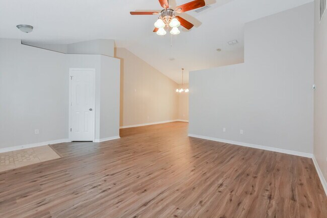 Foto del edificio - 2701 Bolton Bend