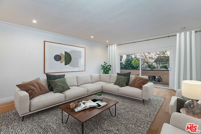 Foto del edificio - 11820 Mayfield Ave