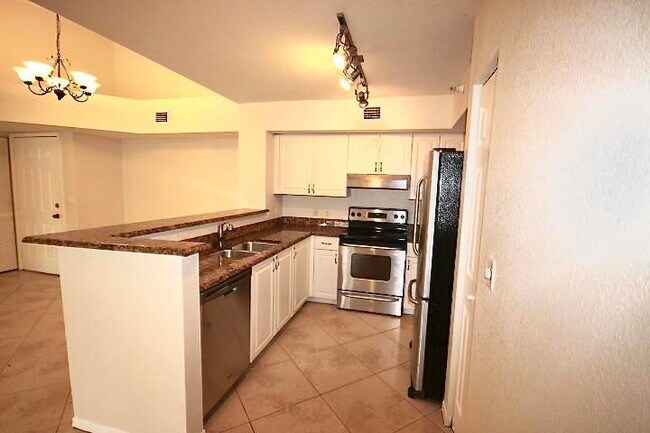 Building Photo - 145 Yacht Club Way