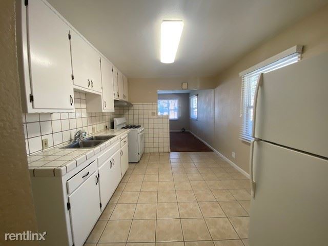 Building Photo - 3 br, 1 bath House - 2176 Lausett Avenue