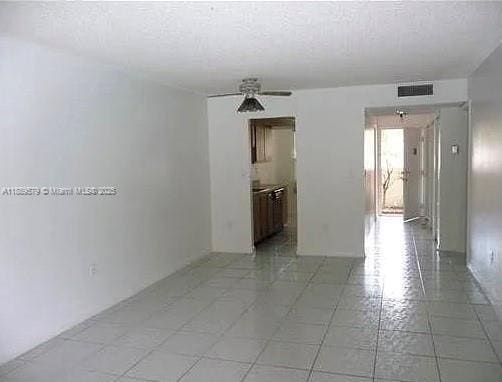 Building Photo - 3110 N Pine Island Rd