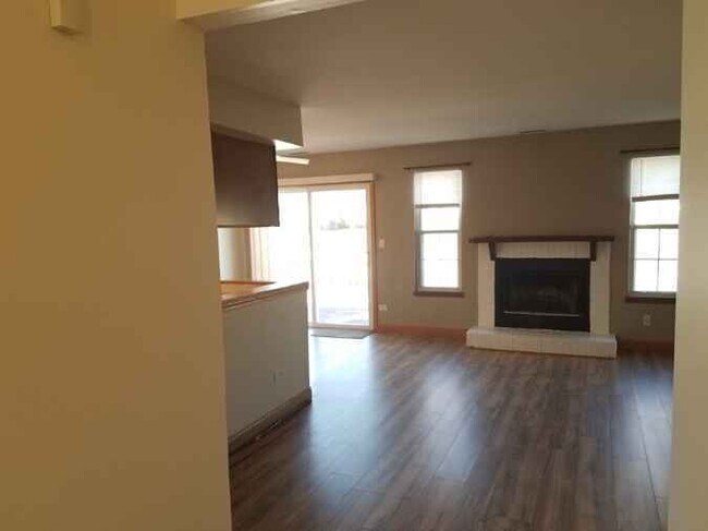 Foto del edificio - 3339 York Ln
