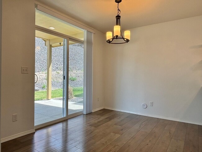 Foto del edificio - 8316 N James Ct