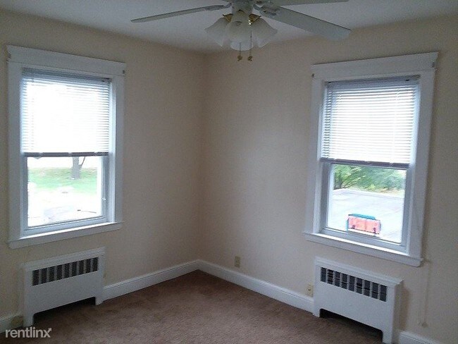 Building Photo - 3 br, 1 bath Apartment - 197 Greenwich Avenue