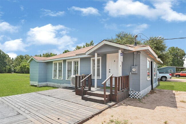 Building Photo - 4568 Dunnam Rd