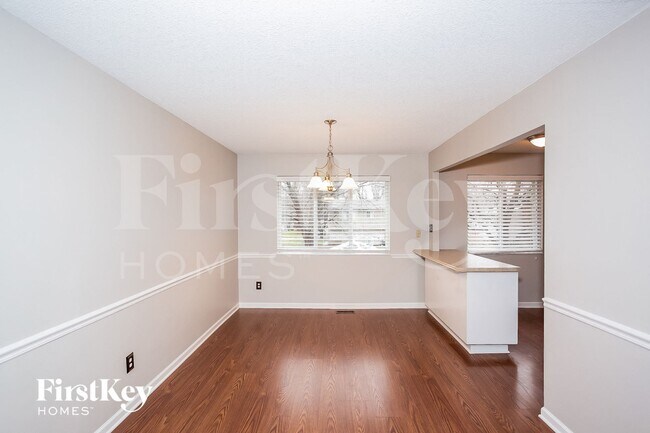 Foto del edificio - 111 Timberlake Ct