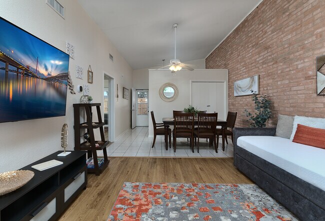 Foto del edificio - 3218 Urban Crest Dr
