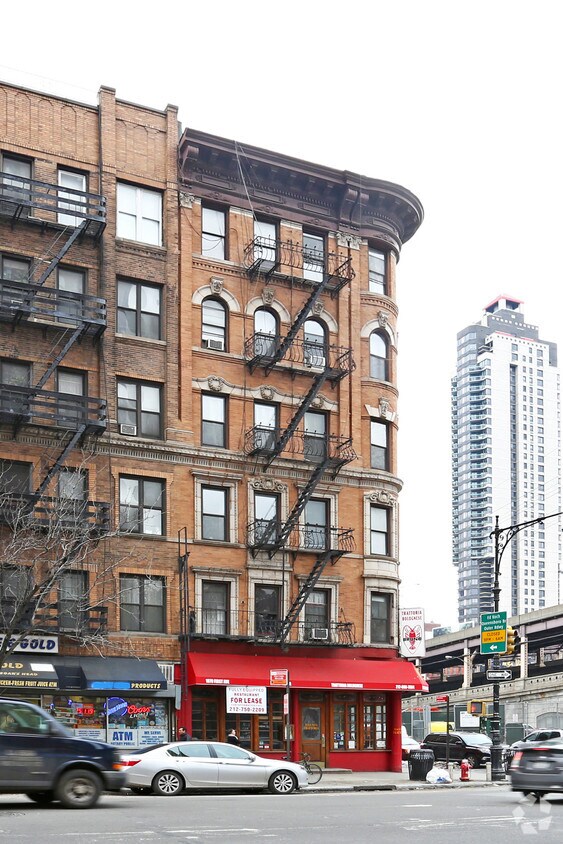 Building Photo - 1079 1st Ave