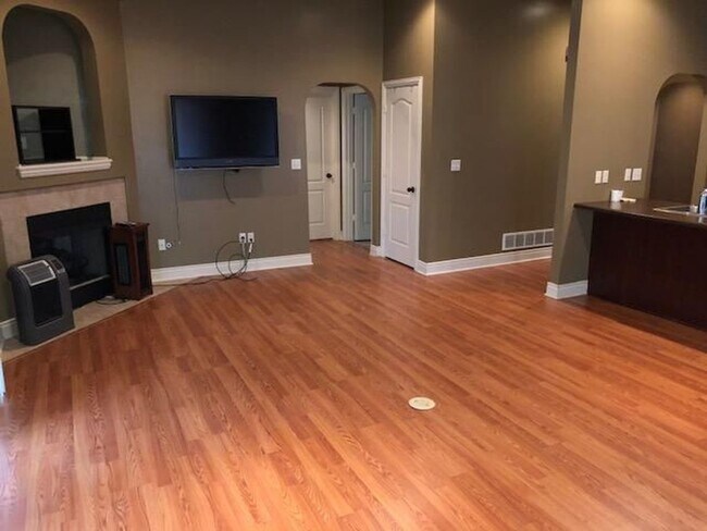 Foto del edificio - 3 Bedroom, 2 bathroom 1600 square foot single family home