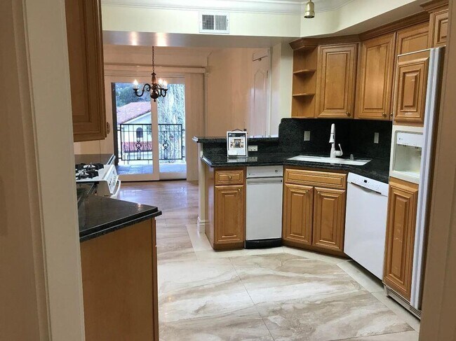 Foto del edificio - 1499 Oak Grove Ave
