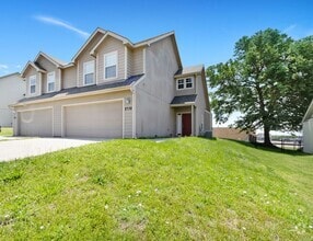 Building Photo - 2739 Elm Creek Dr