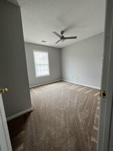 Building Photo - 49 Webb Ct NE