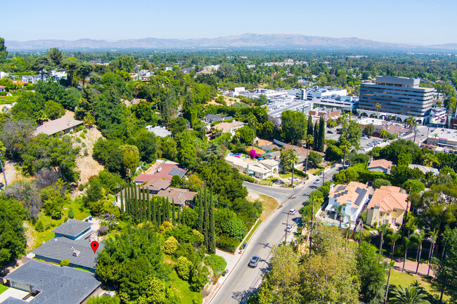 Aerial View - 4645 Petit Ave