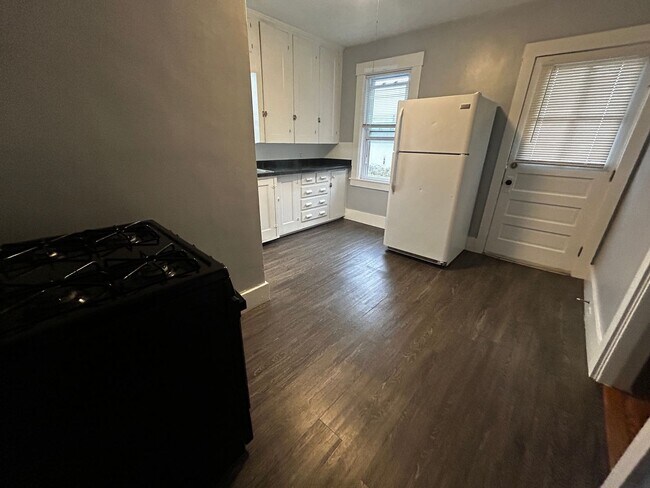 Foto del edificio - $1475/mo - 1 Bedroom on the Second Floor w...