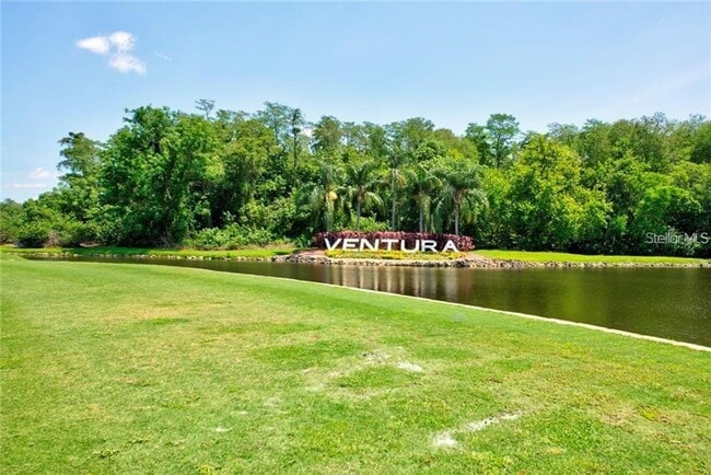 Building Photo - Southpointe Condo