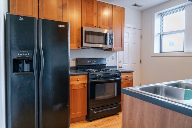 Foto del edificio - 2508 W Catalpa Ave