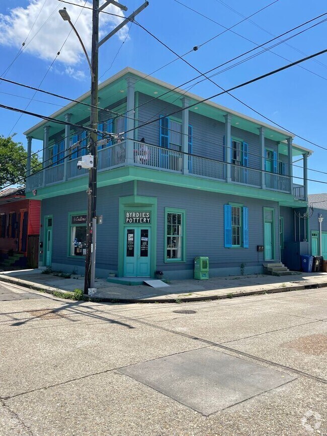 Building Photo - 936 St Roch Ave