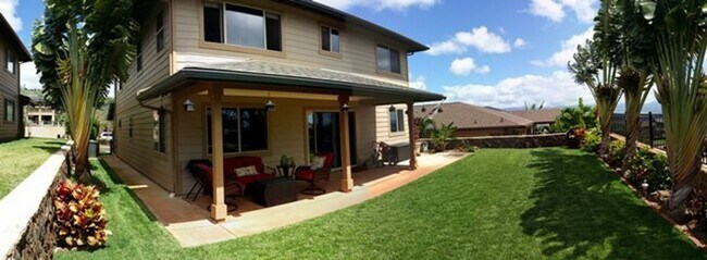 Foto del edificio - Solar Electric! Exquisite Executive home, beautifully upgraded, pet friendly, and more!