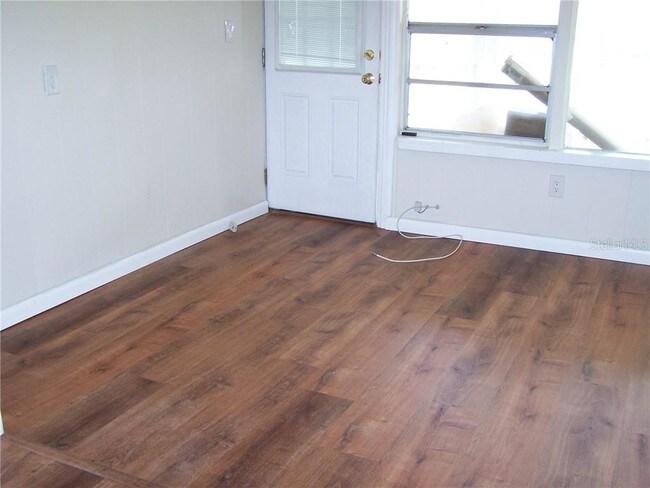 Foto del edificio - 1528 Council Dr