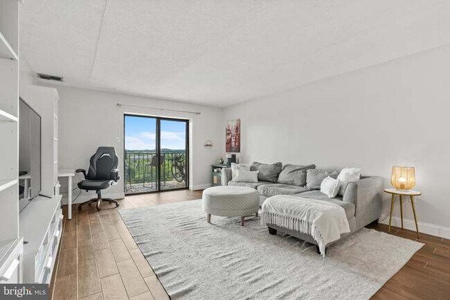 Foto del edificio - 10709 Valley Forge Cir