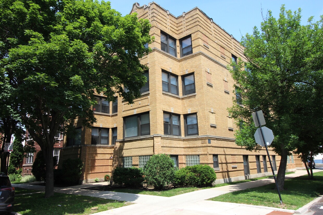 Primary Photo - 5001 N Sawyer Ave